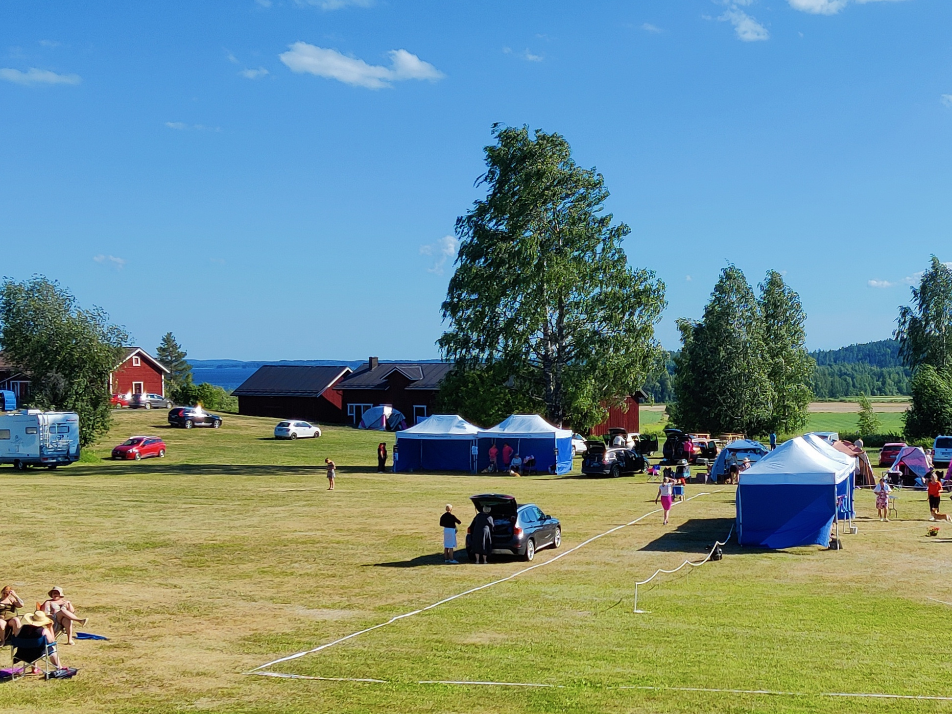 jaalankyla_liikasenmaki_kesatapahtuma_koiranayttely__s